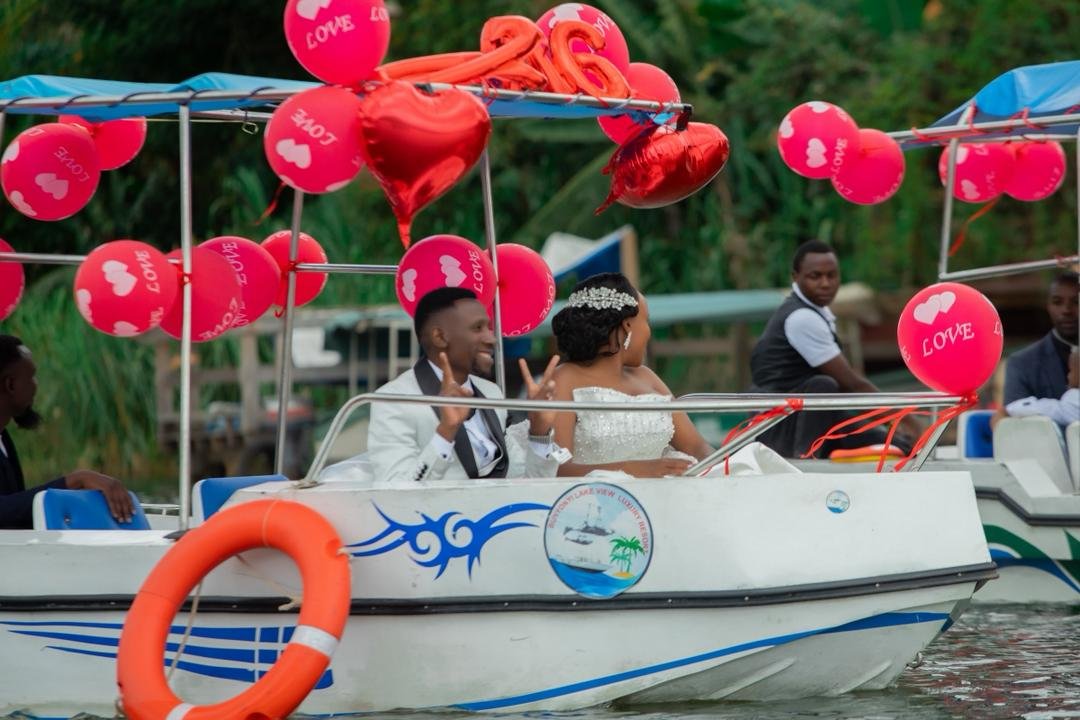 Wedding Entourage Boat Rides